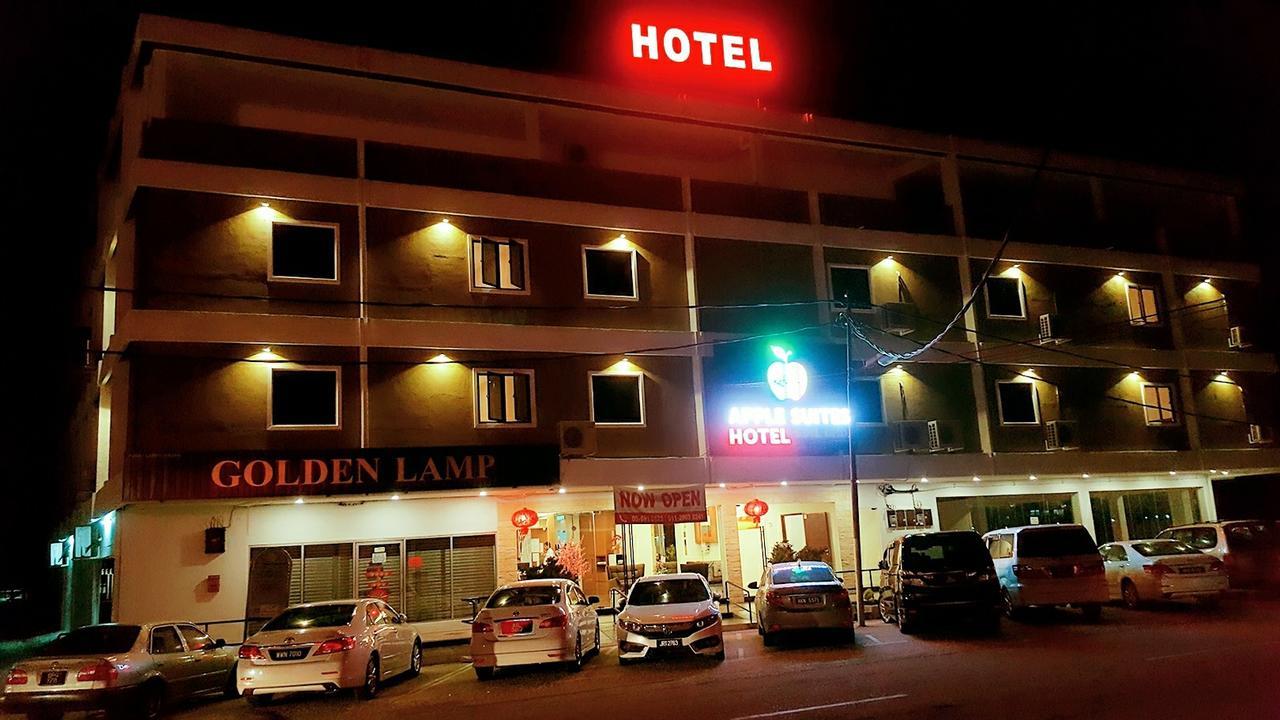 Apple Suites Hotel Sitiawan Exterior photo